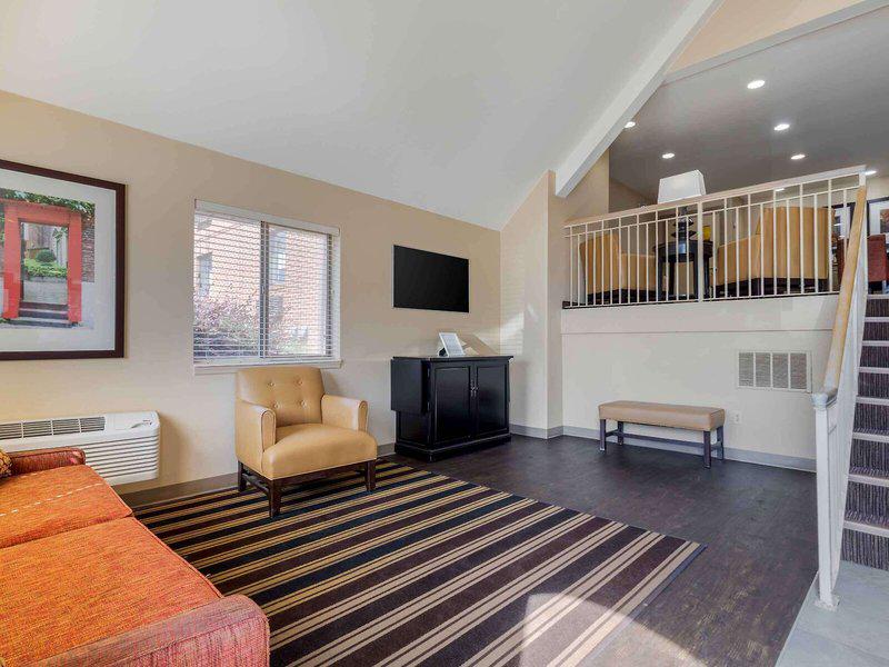 2B67E882E8CAA5234ACA69ABBDFBF220