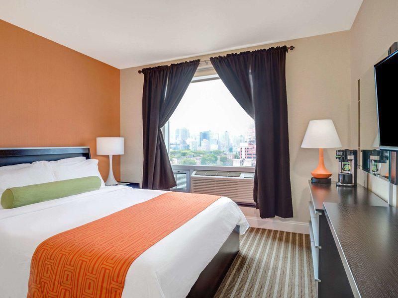 6C15EFCFF9942644D460A2C3F844775A