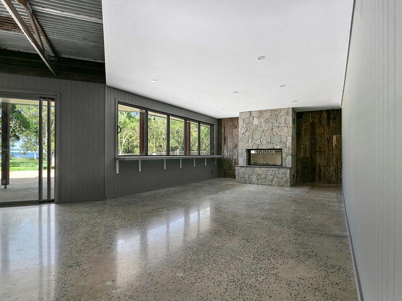 D951166A4D6911E80D806A7D2543B06D