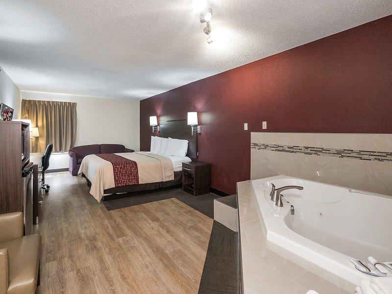 1B0FC73800B9857DFF8F8F9DF06E391B