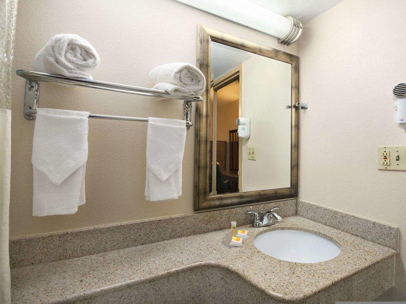 D23A43688491C71AEB81EE1E8A5B0B60