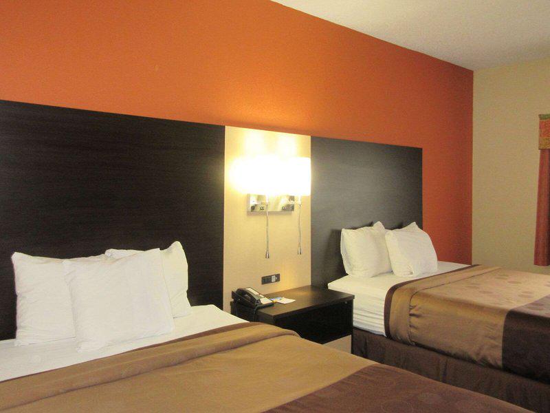 F8DE2ED00B94F4BC802C3BC11B03C840