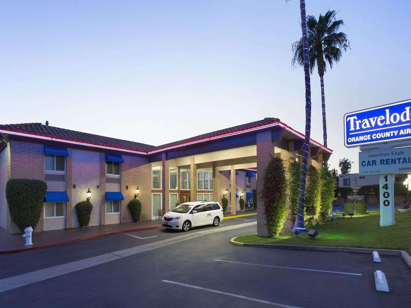 D0B41D83746BFF8ADB680D25CD96605D