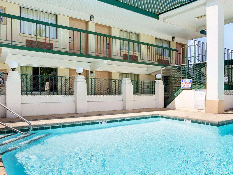 5F4F53AF4D176C6AE0E6F7688A73B39A