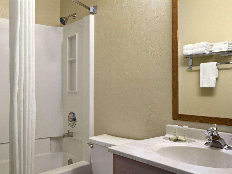 D9214210DBB40D13105246ADDD05CD99