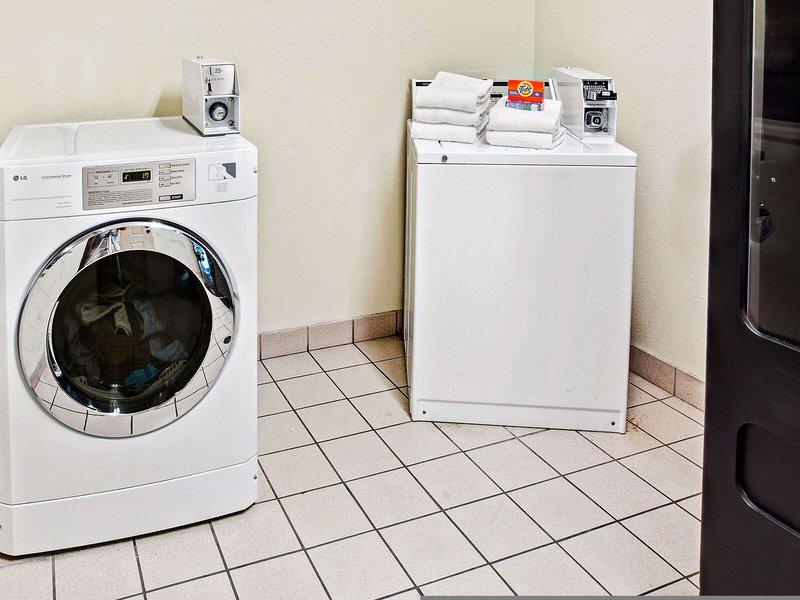 875B17BD12FC09425BA931443D8B68AA