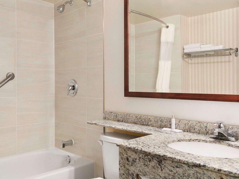 C949E6F281256A39813652DF3F81D369