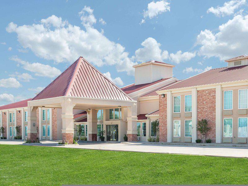 0DB6B90136F68E8A34361134C1DC5766