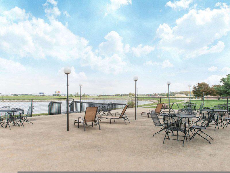 BA53D95DE735B312F638ED1D935D6D65