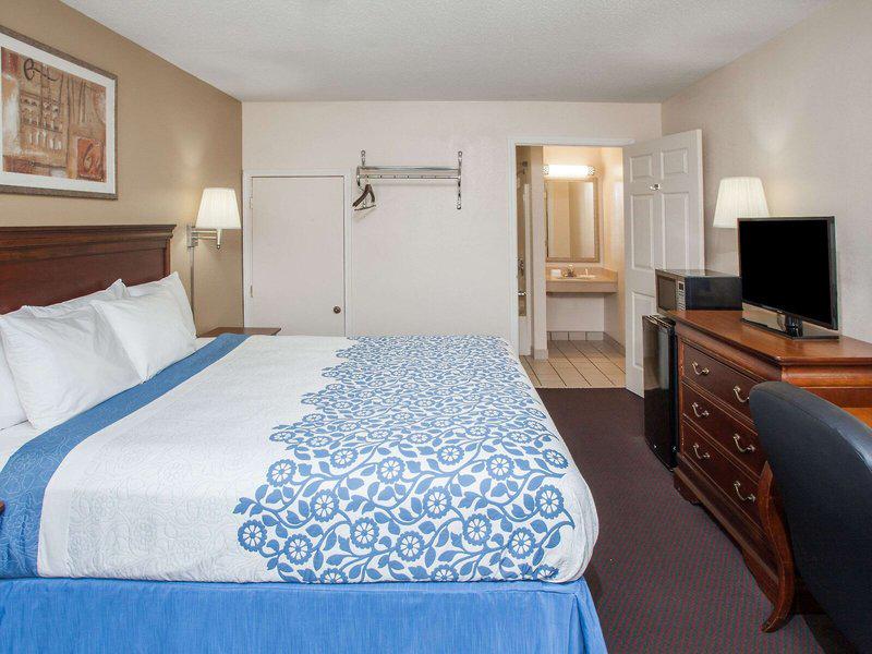 D3EB868307AA6D41BE5E3A989F62308F