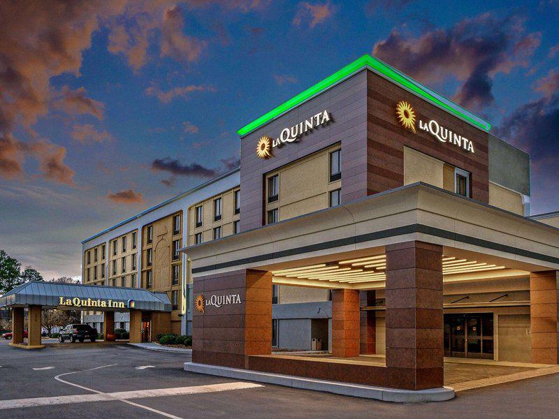 E65E53FFBDF2DA4504C14BB23E7BE118