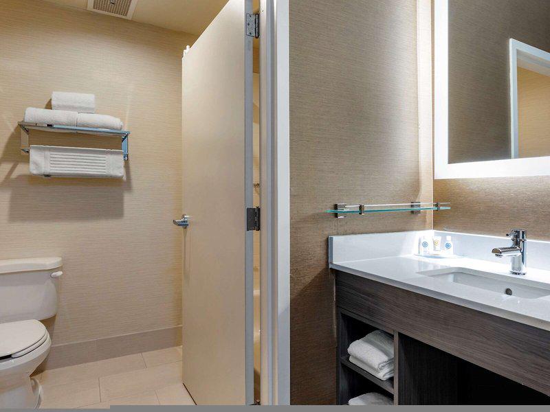 2A1B312C57F2E12E44B0C916A4D114AA