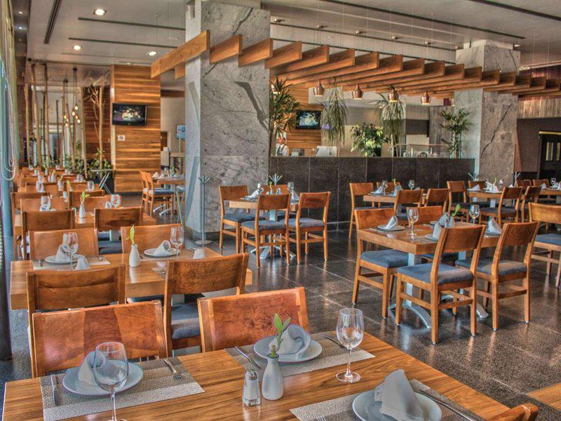 641F3F8B321D32B02FC0CA5D6FD61C37