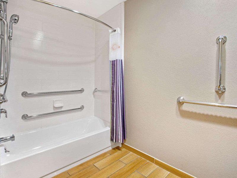 12BA5EA5096E557270B84CCFCF7ED527