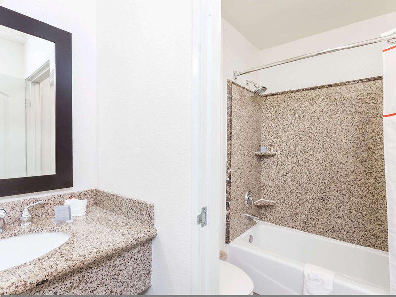 DFF6AC98F879B2C95D99D5BA6A6F31DB