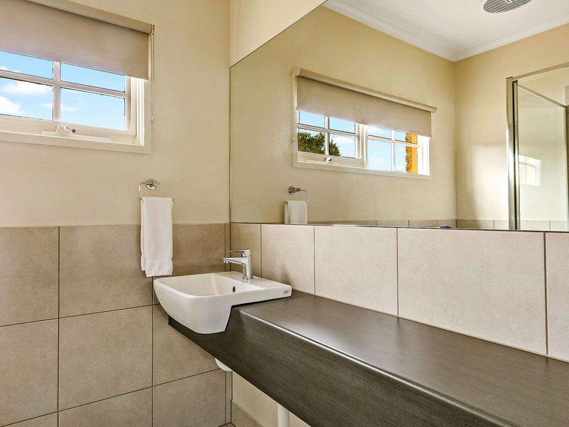 EB394E581F6F3817A4BE93B019FA91F2