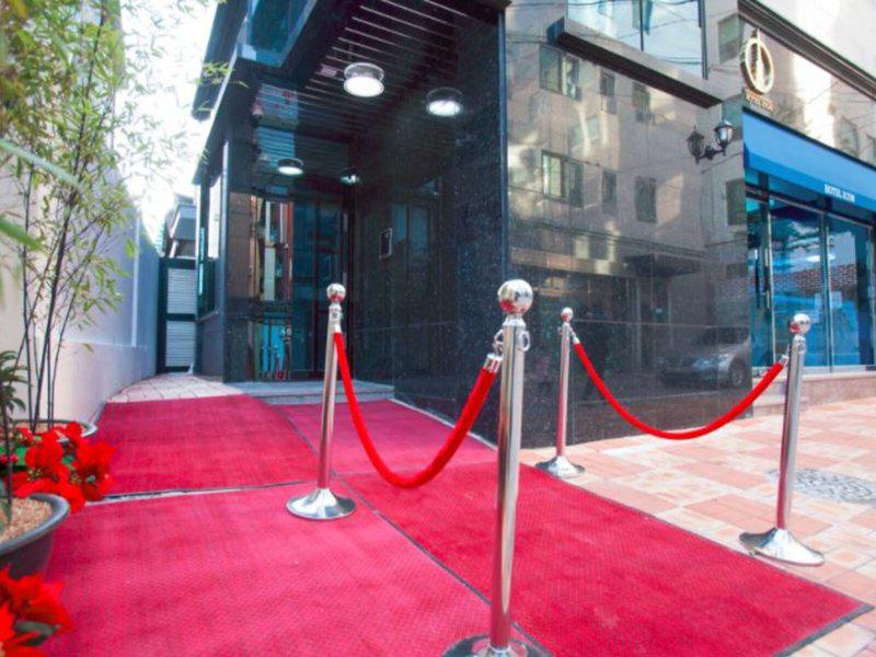 A67D19E131091648E8087101E2CA8D05