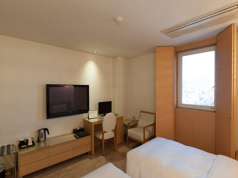 06EC8DBC377E836AAD21C14D73DC320D