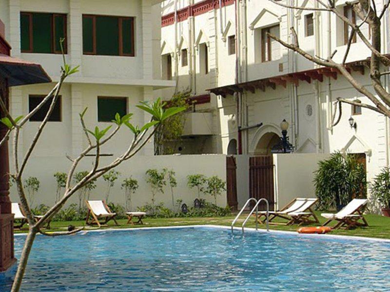 5A4666744194BD4A1F6BBDB6D165DA39