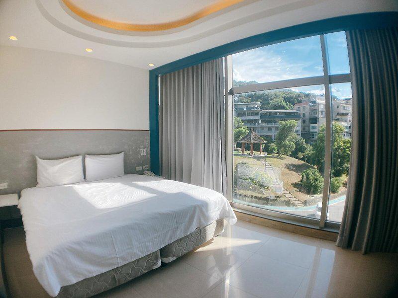 4CE39B837CBC4F56A6F48171D7AB1E12