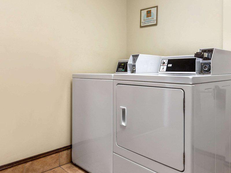 4083930CE2B42A535D25326FAE6F5AE0