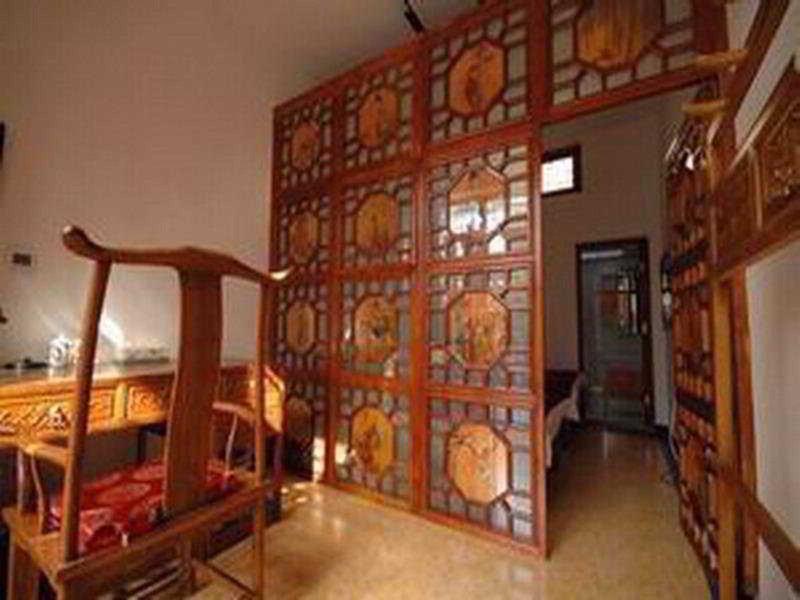 806000E2E6CF8C28BA5A86F67BC6943D