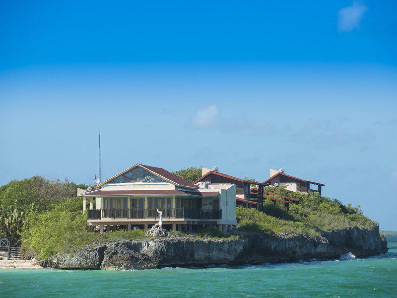 06FE7213E10044FC9B99B87363399EBE