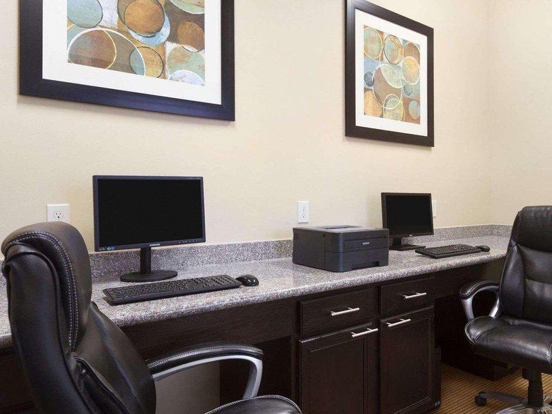 1BC099A71969DE10B7D1482952362358