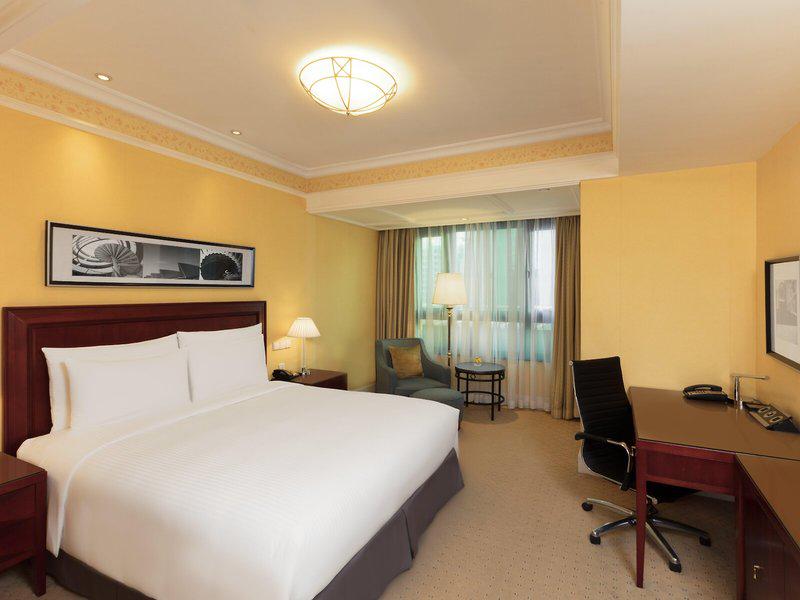 E9877901671AE936C3AA661D93F3E209