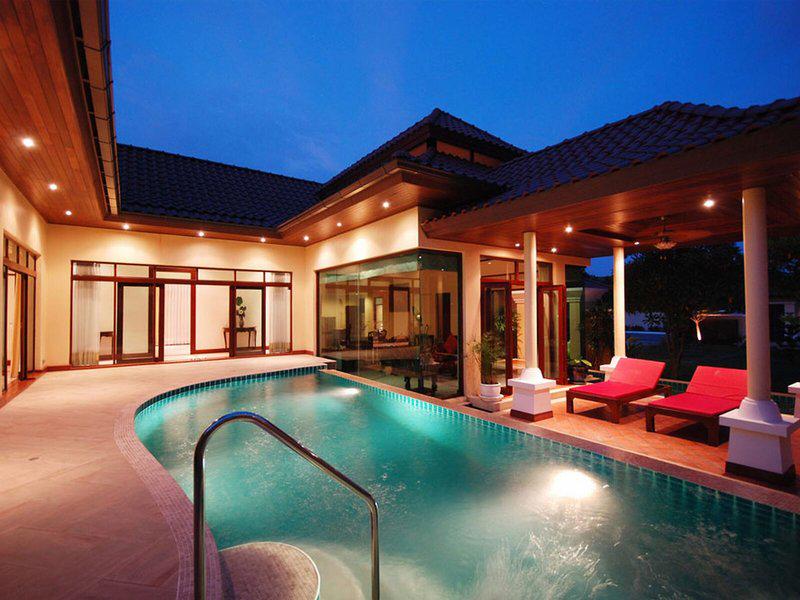 7048B45846512C514F5AD3B10F7CE8C4