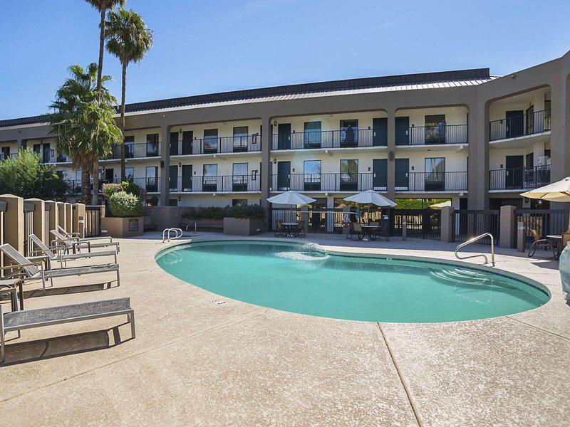 876668028E4AFE1F1316020B60415DF7