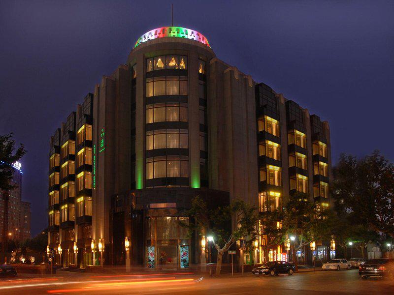 956AD4A8B2C4385AC114F96FE853FD38