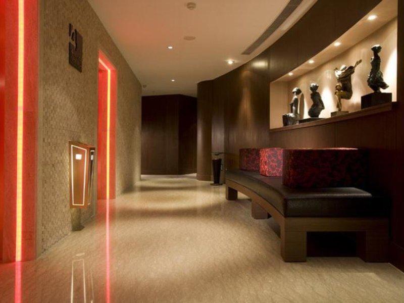 4A0D17BF7036B8053393518A33753BF1