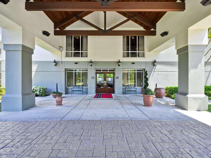 59B5DDF6AD110D441F62105C035C2A73