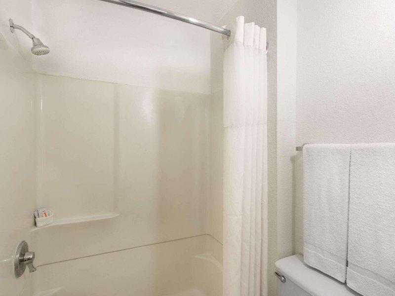 FB8FE7BF1F2A57478B03F386D492A377