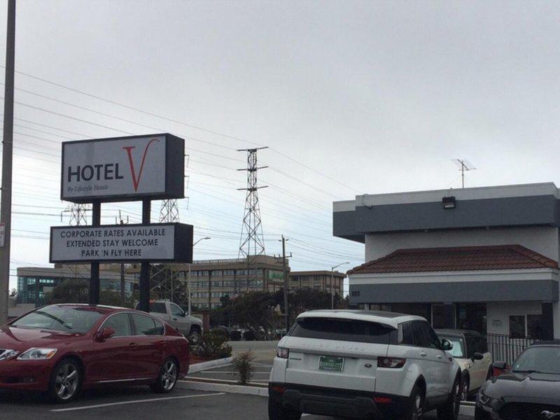 323CDBD84FF05EEE5F7AB4B022212D67