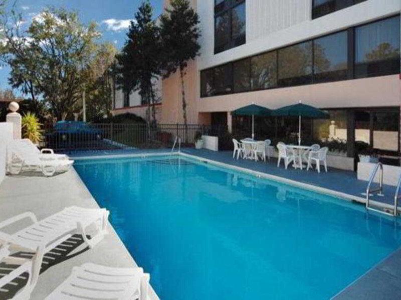 F2E6B2D3D44061DEC63BA41F112C8445