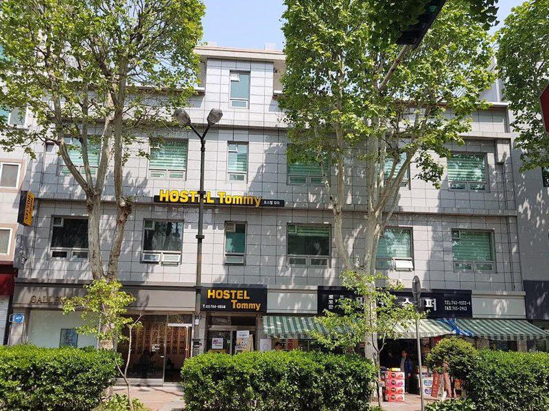 D41901F9A923CE975B275A72045BF42B