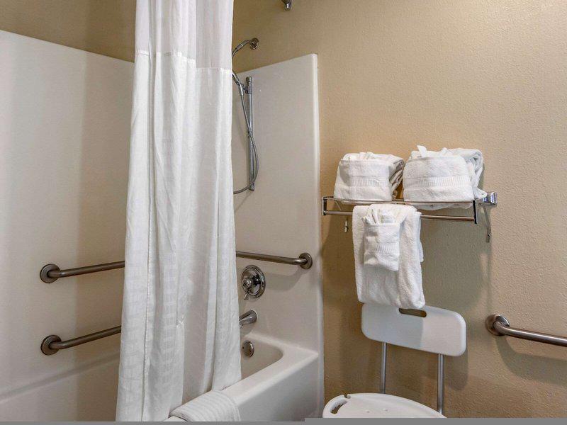 3ECAD0F81820994E6524C2E0408153E5