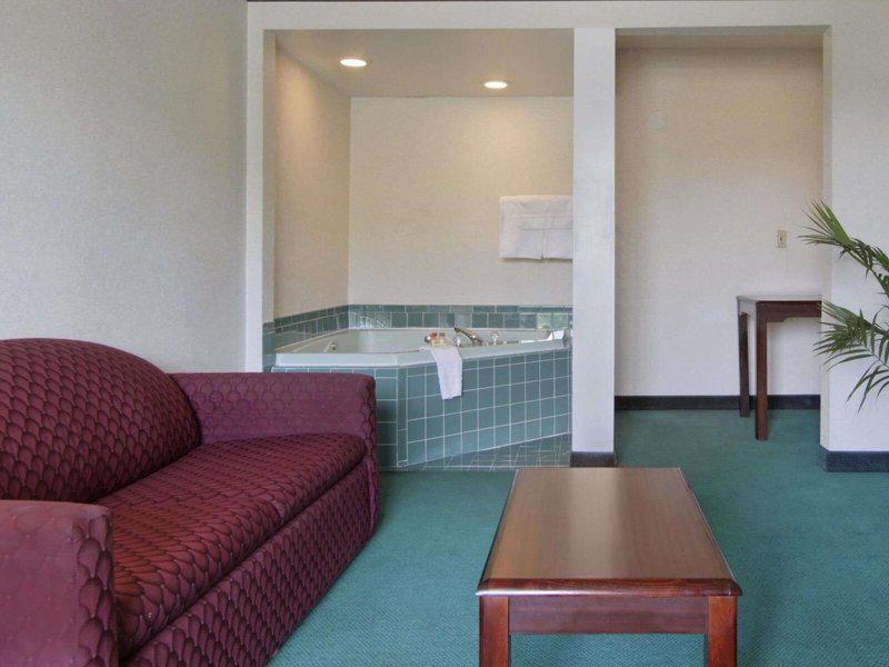 3F21156428EA280CB30E3A2F98C7F32C