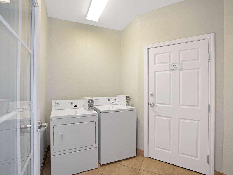 B665EE309E777E6E79B07C8B6EA34F6B