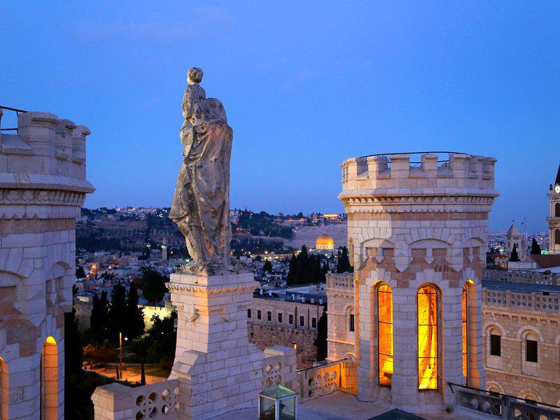 FD5E8BB95B3E92F20DC28C87D739AEF5