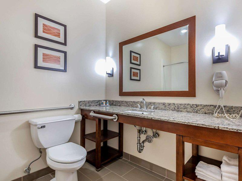 B00C1ACD6993C2C97197B5AA8B1A08A5