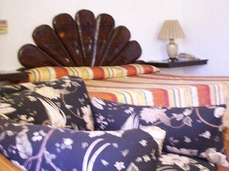 C952B19CF1226C4ED7AFB75C32132FFB