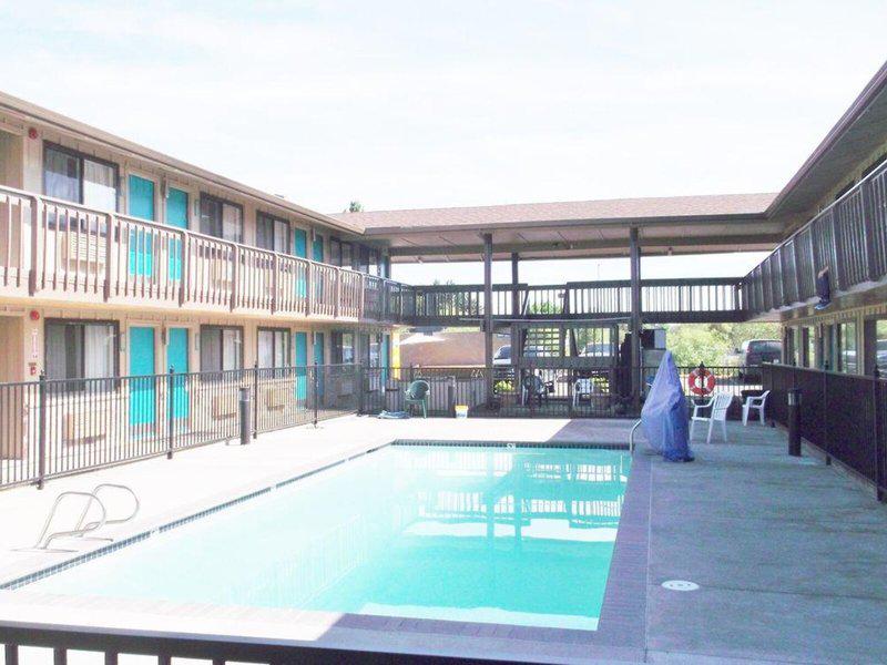 9DB1E387D554993205613758CB0EC8D8