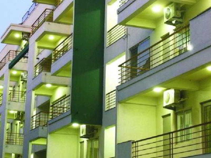 727C2B56D09C2C2DBD630FB6B36C594A