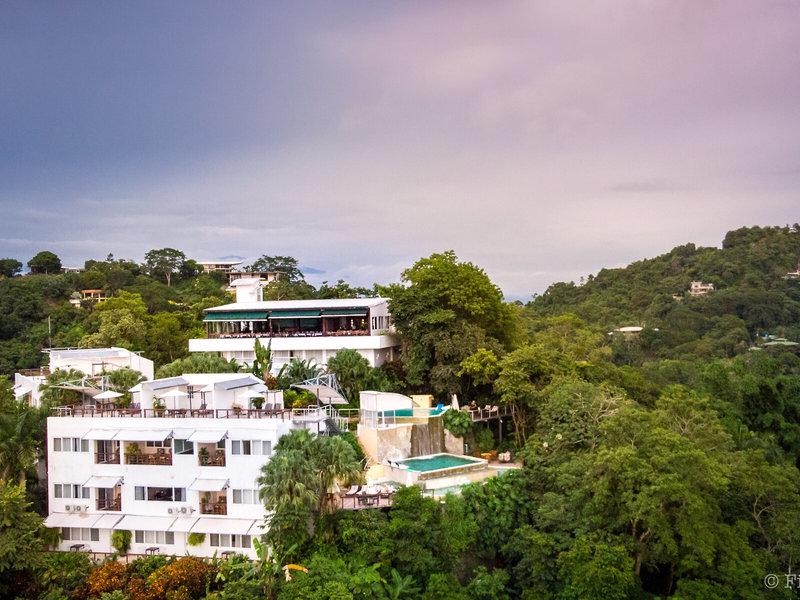 F857914494E6260686C7F9282428D528