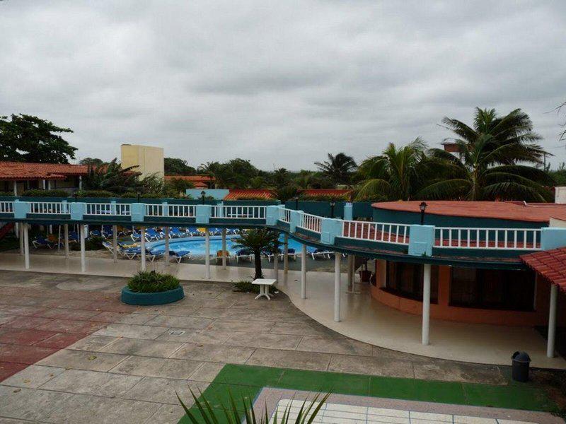 F81F49252595045CB340D7CABA429FB2