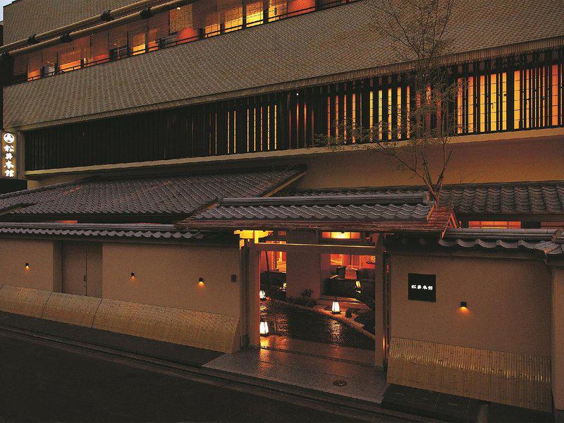 81907B6A89D3BD7FE442126B930CA73D