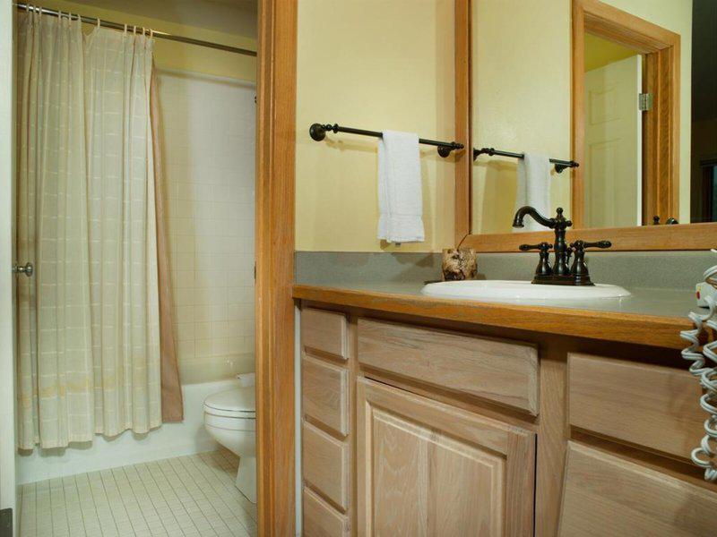 98D7AEBDCE7D2DD632428EC3437574C1